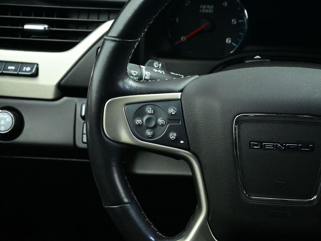 used 2020 GMC Yukon car, priced at $38,975