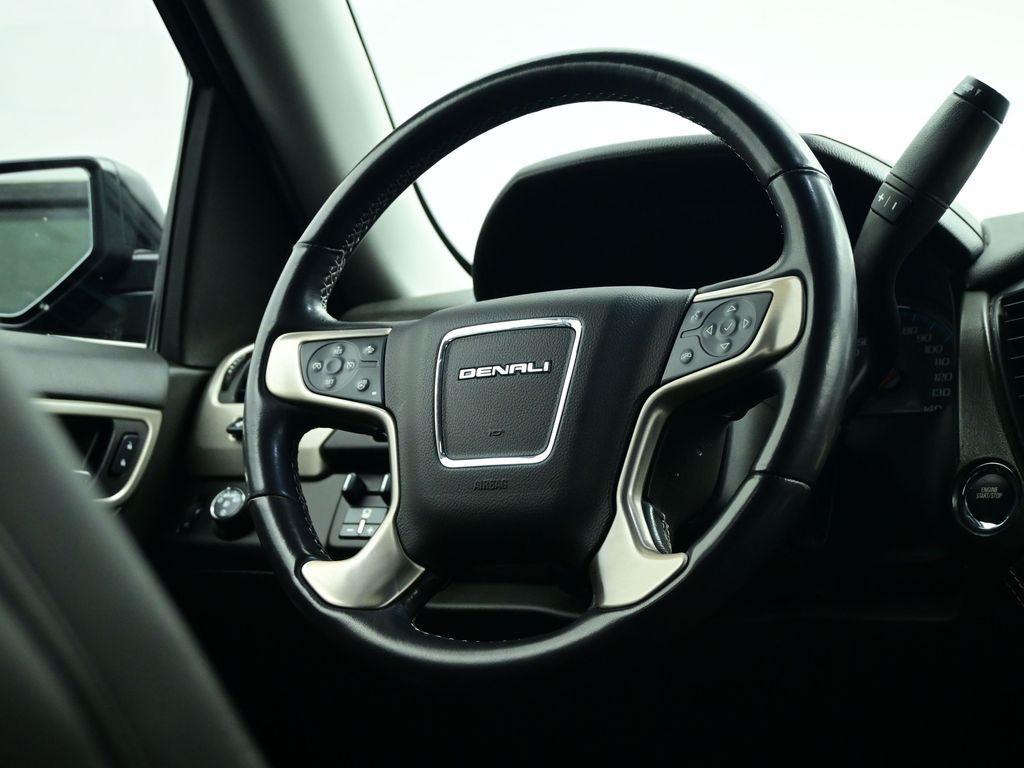 used 2020 GMC Yukon car, priced at $38,975