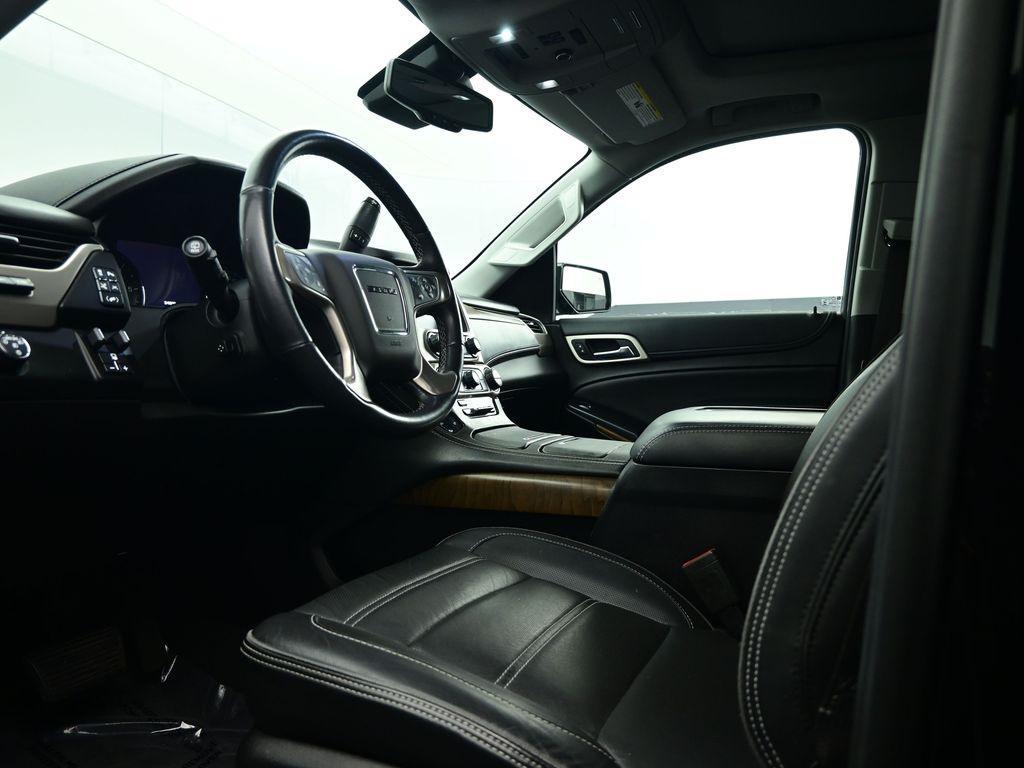 used 2020 GMC Yukon car, priced at $38,975