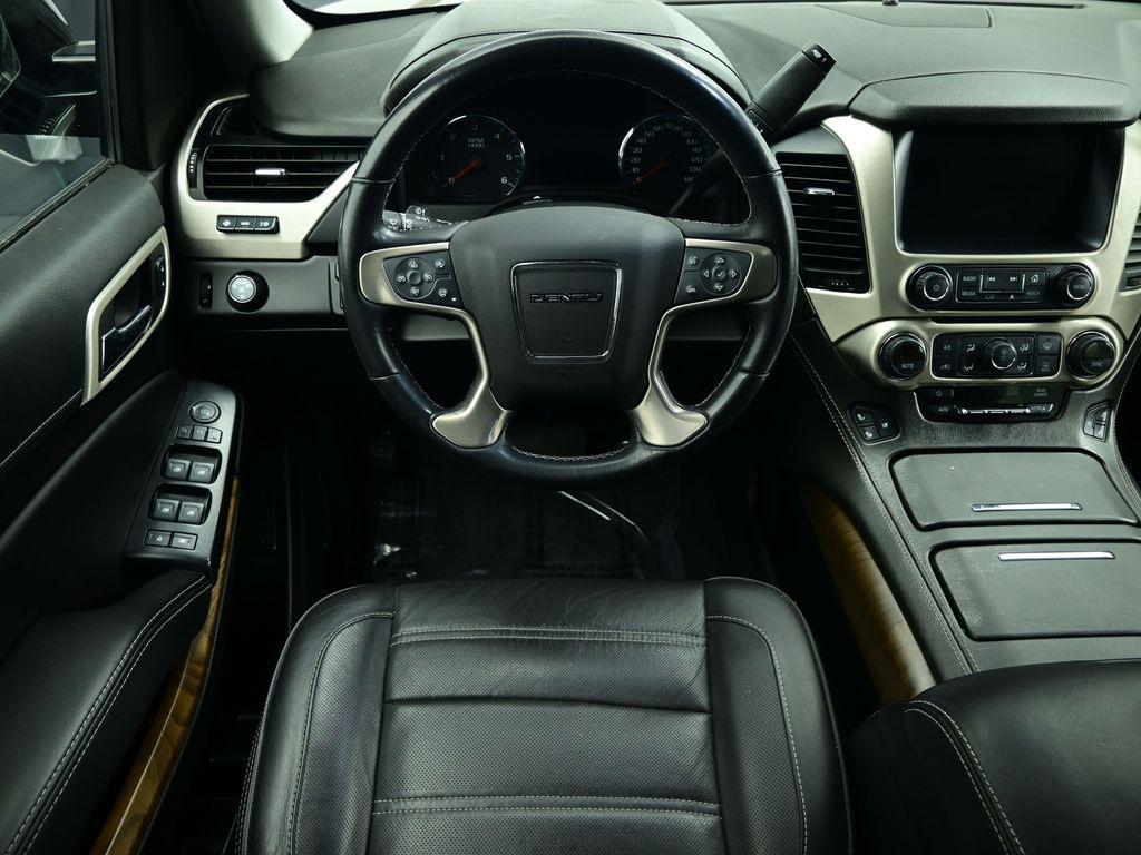 used 2020 GMC Yukon car, priced at $38,975