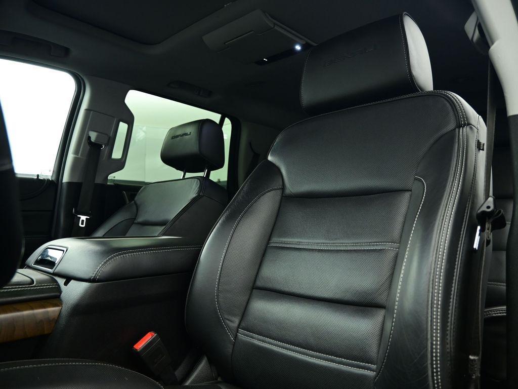 used 2020 GMC Yukon car, priced at $38,975
