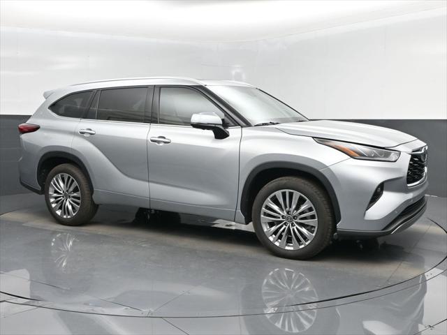 used 2023 Toyota Highlander car, priced at $45,448