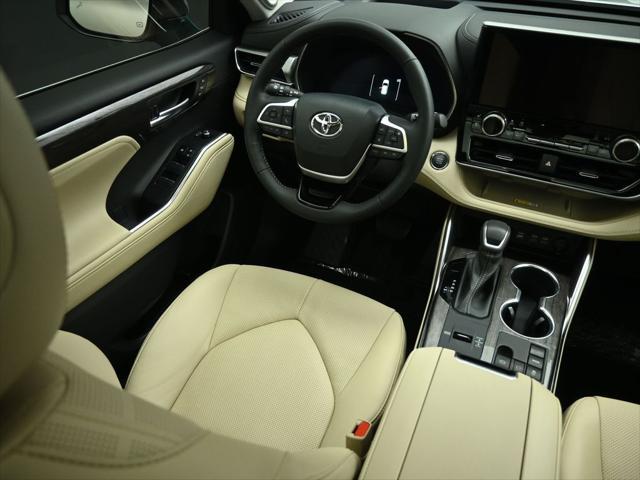 used 2023 Toyota Highlander car, priced at $45,448