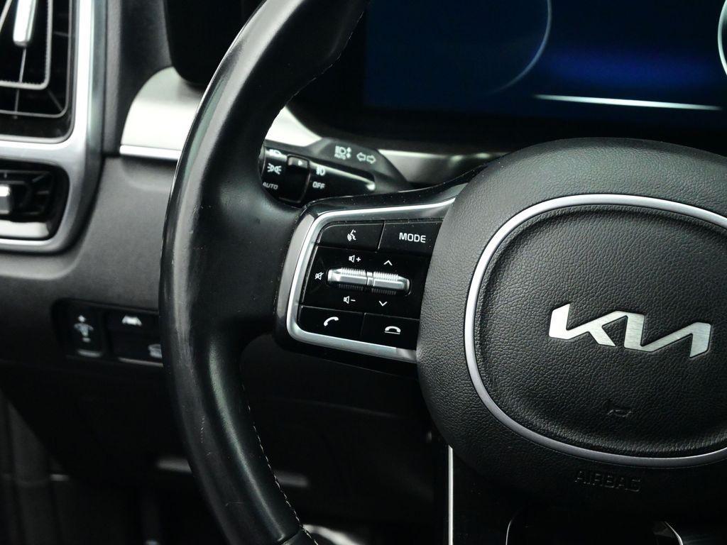used 2023 Kia Sorento car, priced at $25,712