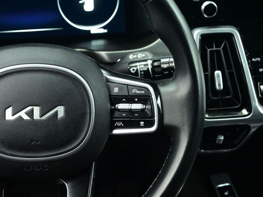 used 2023 Kia Sorento car, priced at $25,712