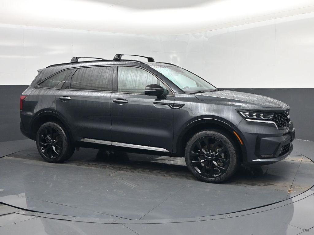 used 2023 Kia Sorento car, priced at $25,712