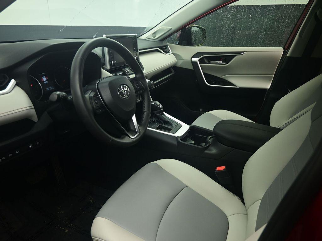used 2020 Toyota RAV4 car, priced at $26,987