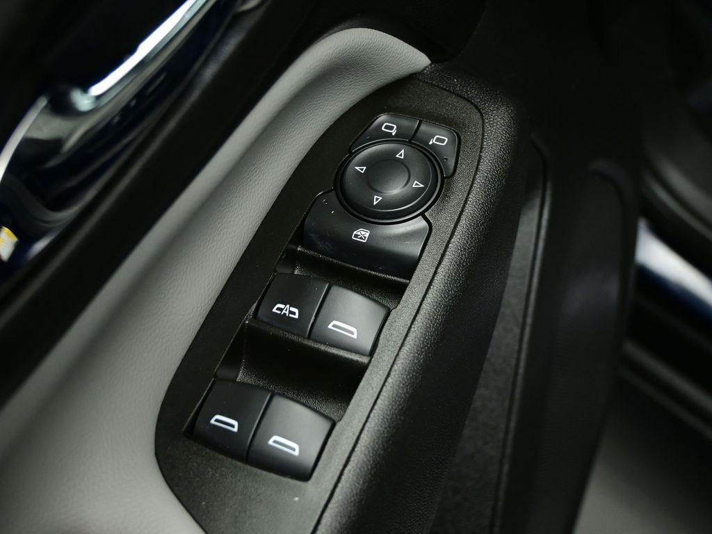 used 2021 Chevrolet Equinox car, priced at $17,211