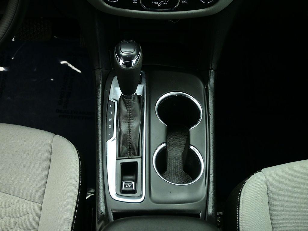 used 2021 Chevrolet Equinox car, priced at $17,211