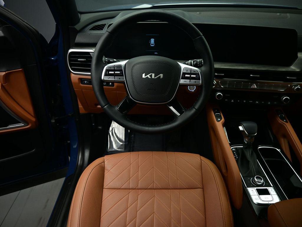 used 2025 Kia Telluride car, priced at $42,999