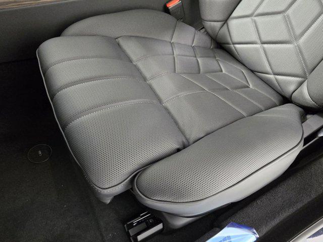 new 2026 BMW i7 car, priced at $131,525