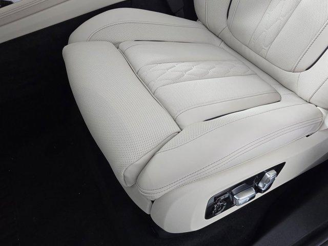 new 2026 BMW X7 car, priced at $101,425