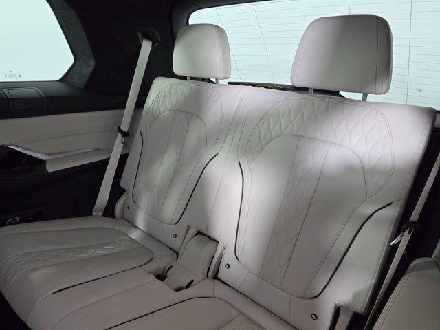 new 2026 BMW X7 car, priced at $101,425