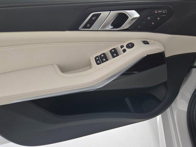 new 2026 BMW X7 car, priced at $101,425