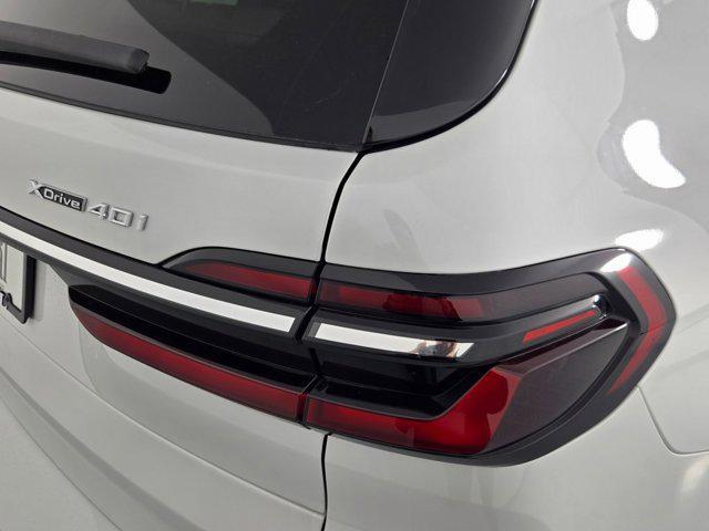 new 2026 BMW X7 car, priced at $101,425