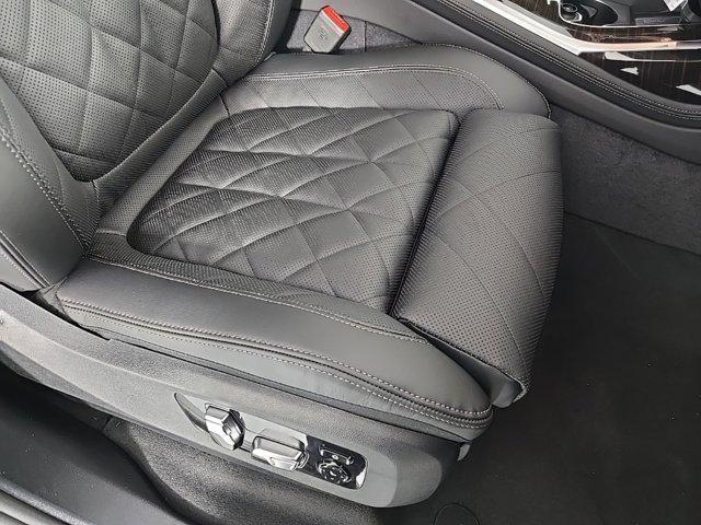 new 2026 BMW X7 car, priced at $98,125