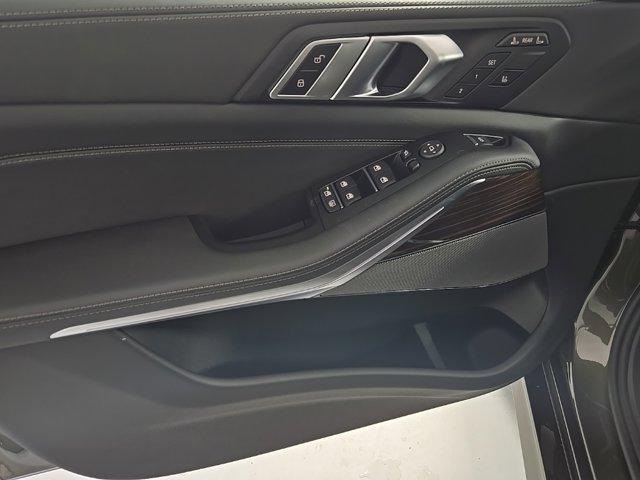 new 2026 BMW X7 car, priced at $98,125