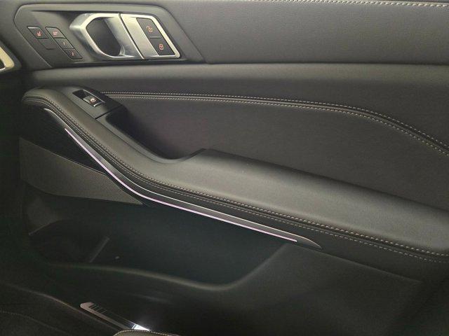 new 2026 BMW X7 car, priced at $101,425