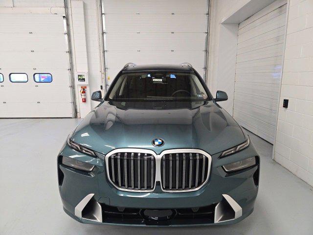 new 2025 BMW X7 car, priced at $90,475