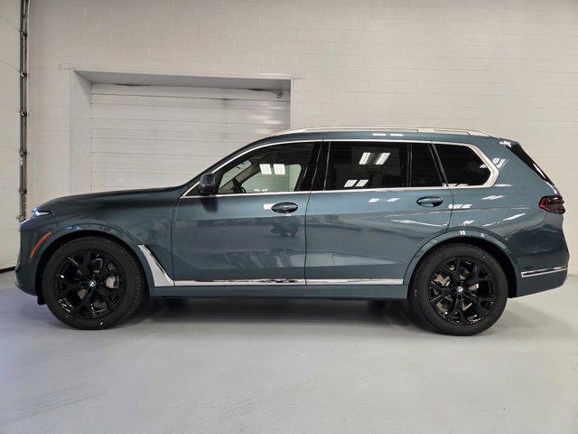 new 2025 BMW X7 car, priced at $90,475