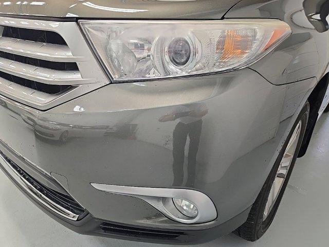 used 2012 Toyota Highlander car, priced at $12,888