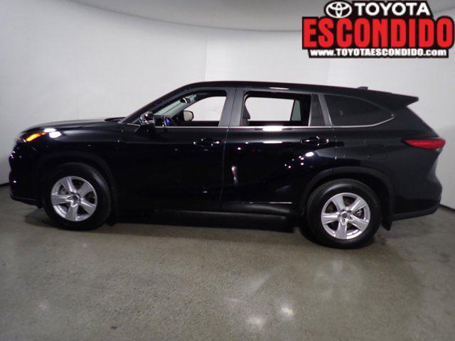 used 2023 Toyota Highlander car, priced at $34,477