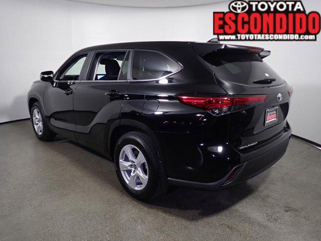 used 2023 Toyota Highlander car, priced at $34,477