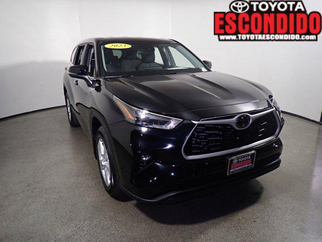 used 2023 Toyota Highlander car, priced at $34,477