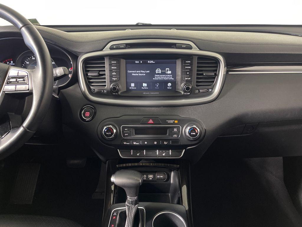 used 2019 Kia Sorento car, priced at $19,877