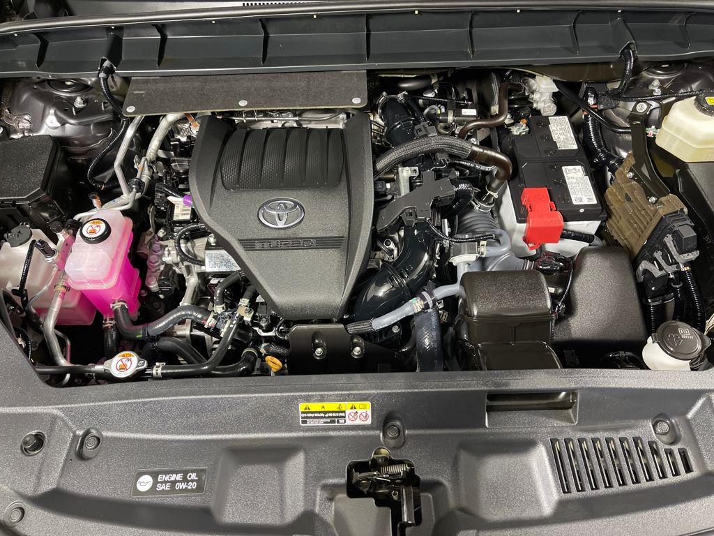 used 2024 Toyota Highlander car, priced at $41,998