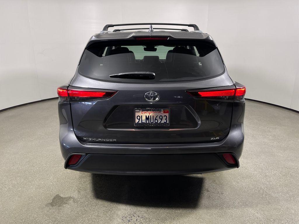 used 2024 Toyota Highlander car, priced at $41,998