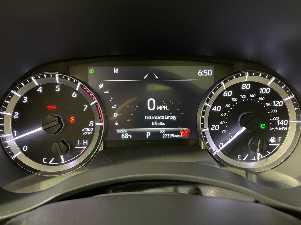 used 2024 Toyota Highlander car, priced at $41,998