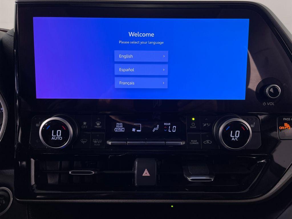 used 2024 Toyota Highlander car, priced at $41,998