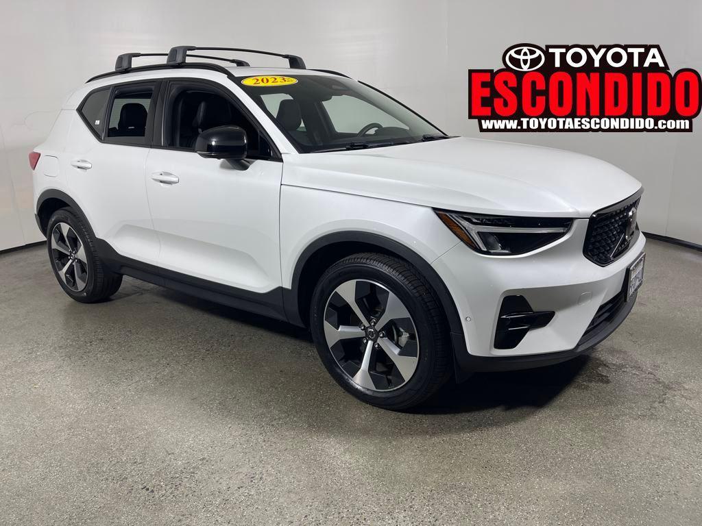 used 2023 Volvo XC40 car, priced at $27,577