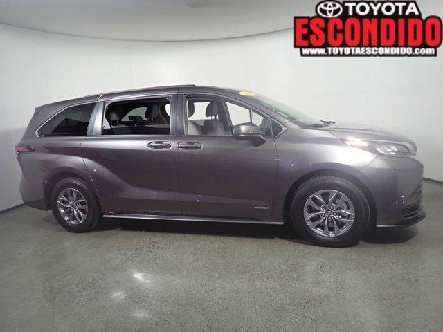 used 2021 Toyota Sienna car, priced at $33,400