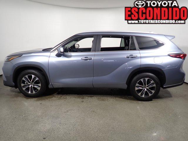 used 2023 Toyota Highlander car, priced at $35,477