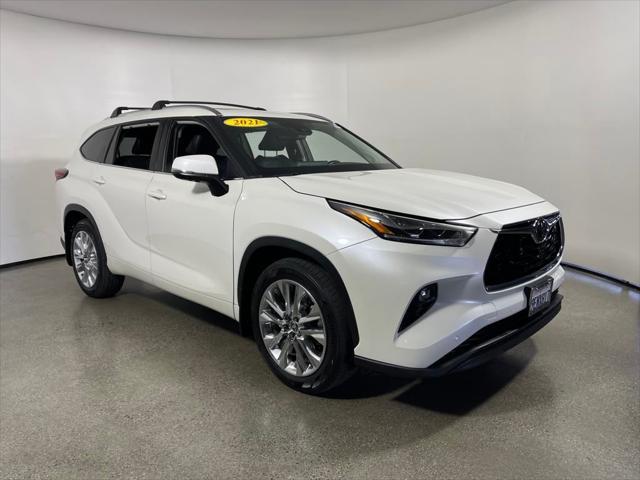used 2021 Toyota Highlander car, priced at $34,998