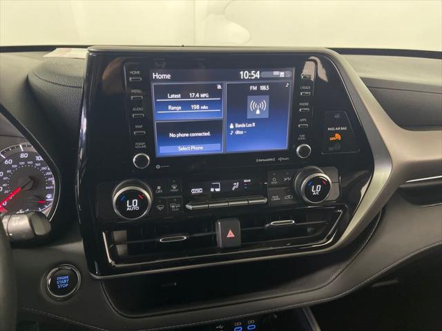 used 2022 Toyota Highlander car, priced at $33,998