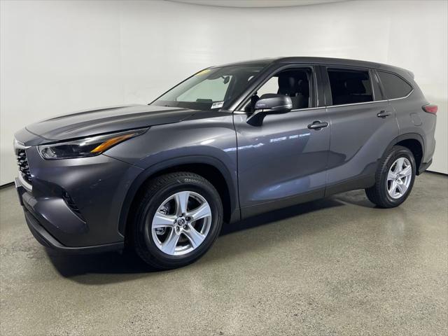 used 2022 Toyota Highlander car, priced at $33,998