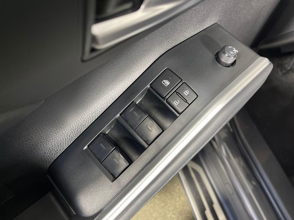 used 2024 Toyota Highlander car, priced at $44,998