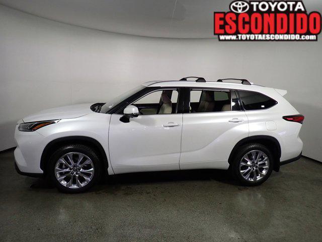 used 2023 Toyota Highlander car, priced at $41,995