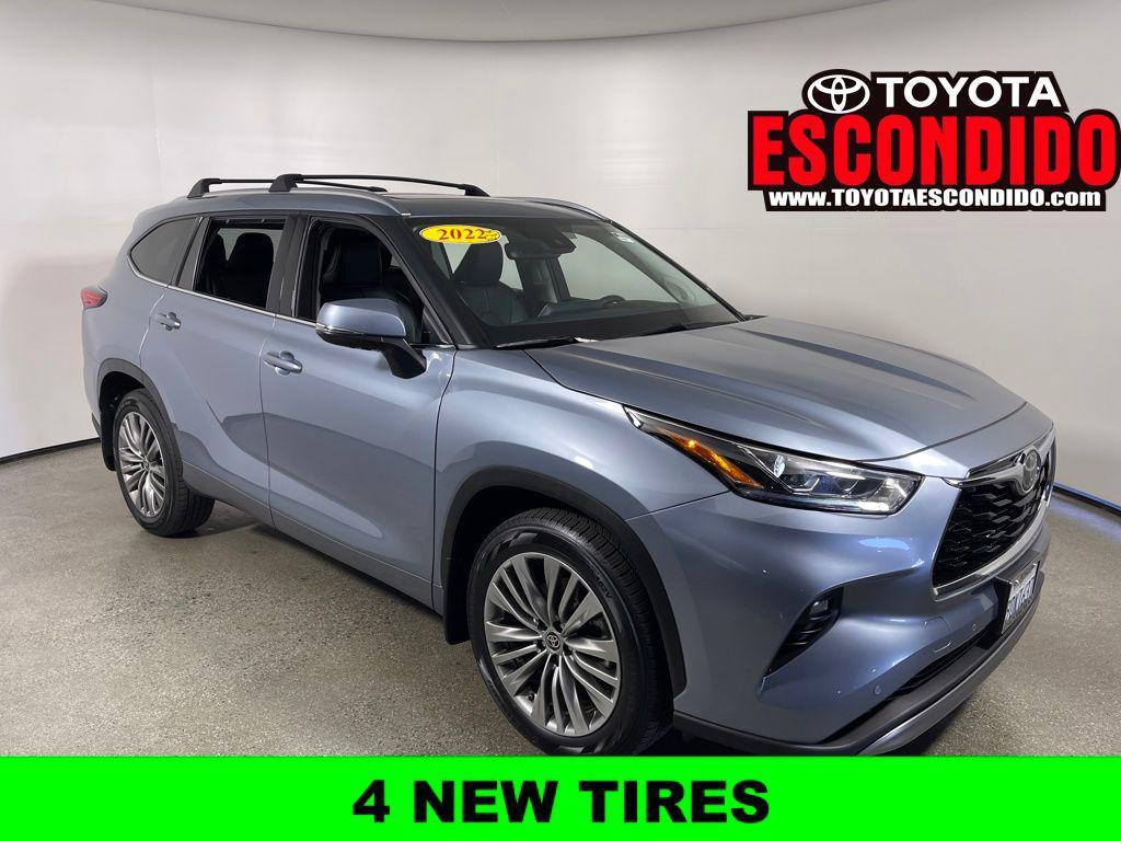 used 2022 Toyota Highlander car, priced at $43,977