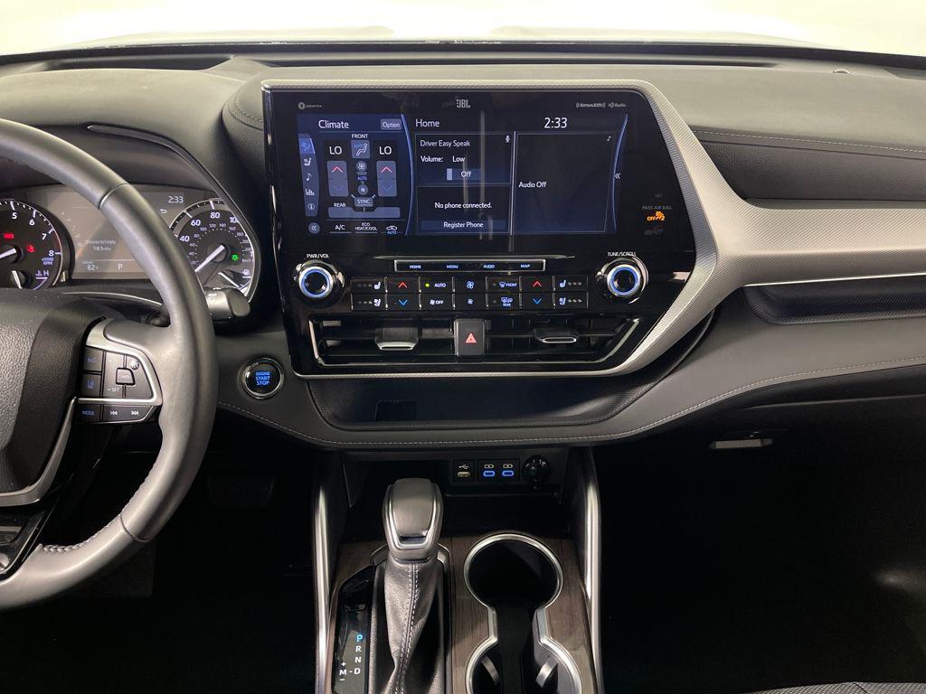 used 2022 Toyota Highlander car, priced at $43,977
