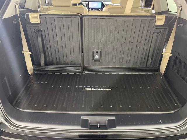 used 2023 Toyota Highlander car, priced at $44,498