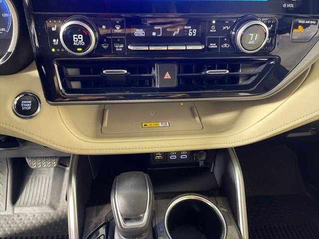 used 2023 Toyota Highlander car, priced at $44,498
