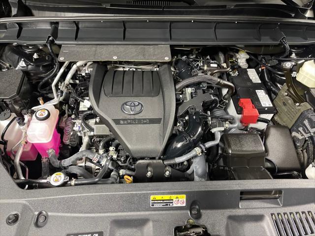 used 2023 Toyota Highlander car, priced at $44,498