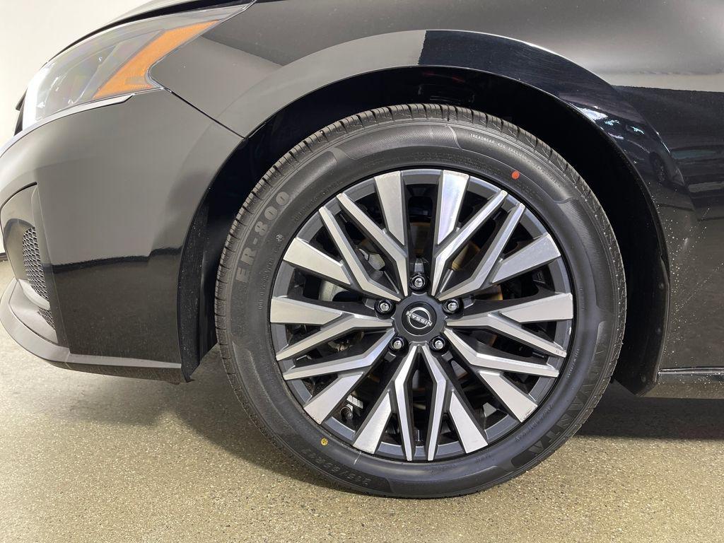 used 2023 Nissan Altima car, priced at $20,998