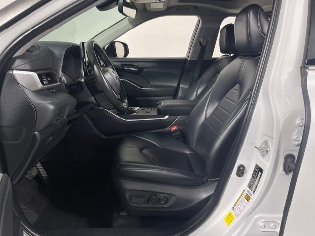 used 2022 Toyota Highlander car, priced at $37,995