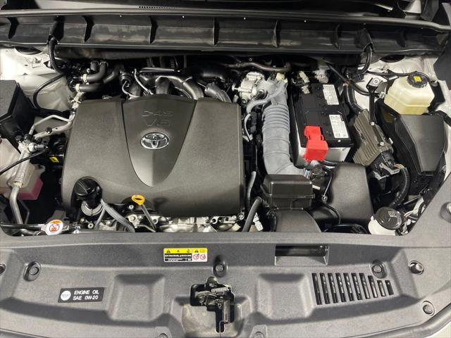 used 2022 Toyota Highlander car, priced at $37,995