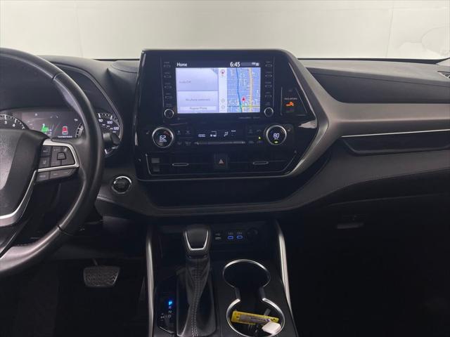 used 2022 Toyota Highlander car, priced at $37,995